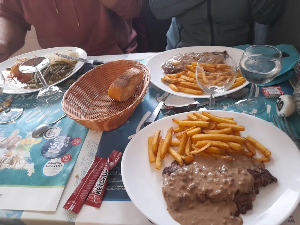 Bavette Frites Fraîches Maison Aux Poivre